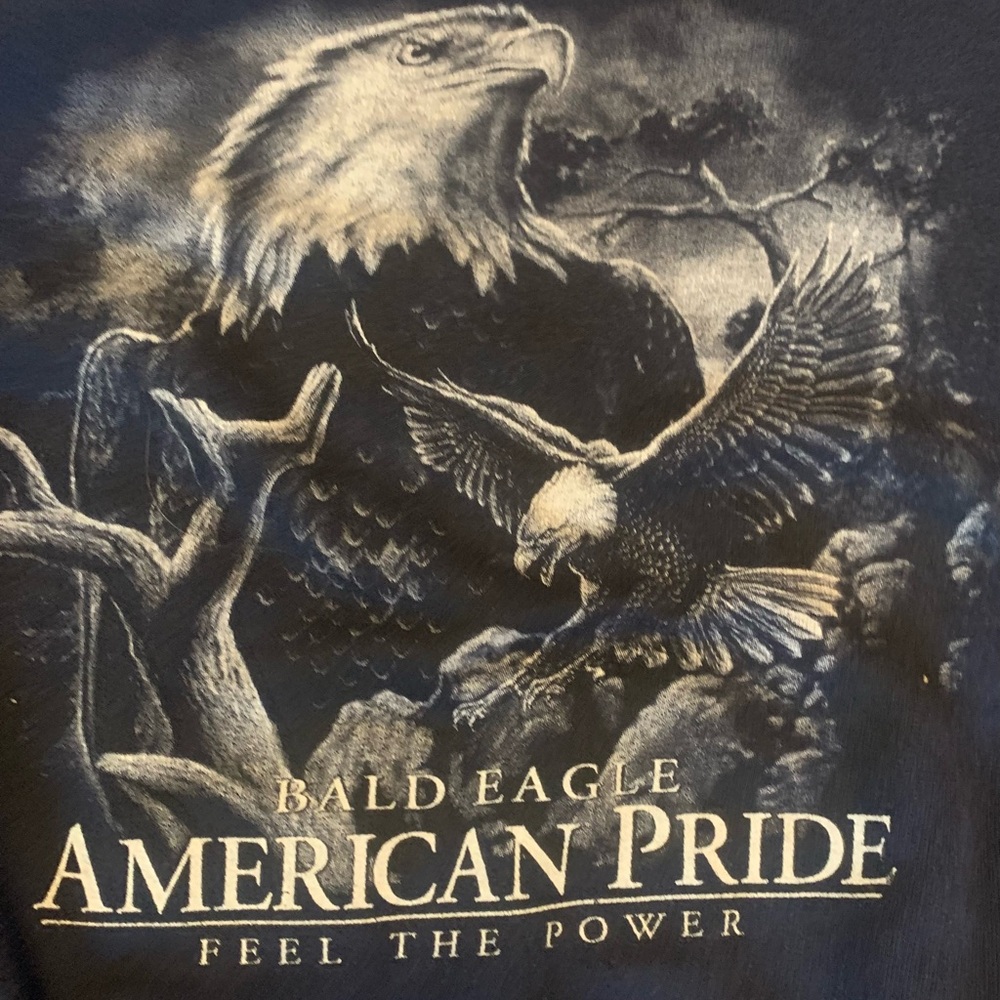 Vintage American Tradition “Bald Eagle” Navy Sweatshirt.         3070